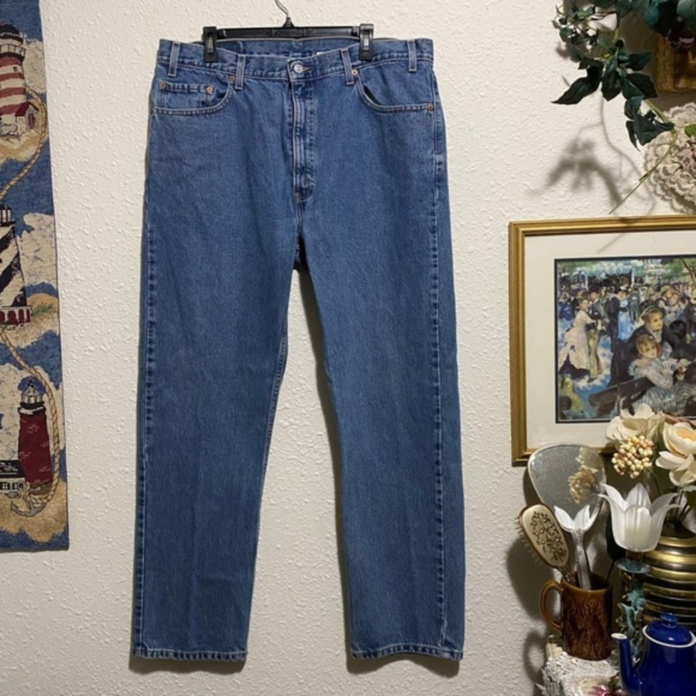 Vintage Levi's 505 40x32 men's Regular Fit straight leg Jeans Medium Wash 2002‎